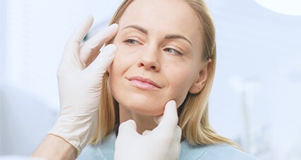 Patti Flint - <strong>Not Choosing a Board Certified Plastic Surgeon Could Be the Worst Mistake of Your Life</strong>